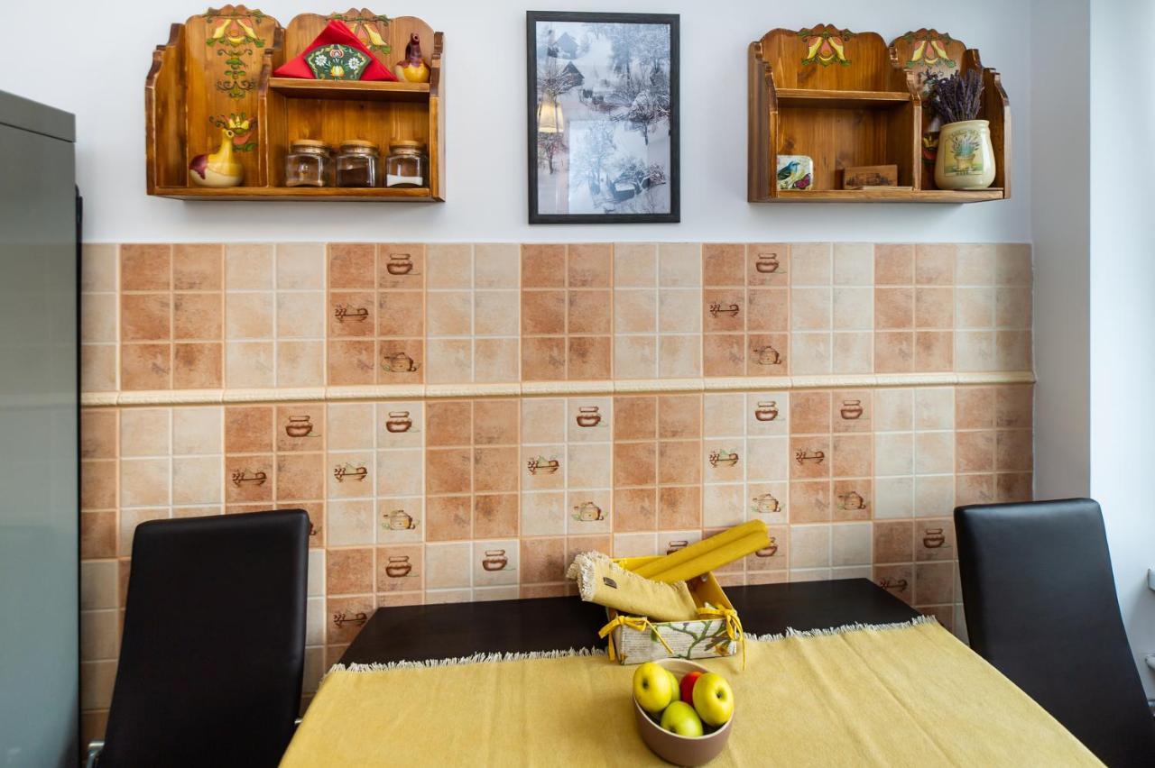 Certo Apartment Braşov Buitenkant foto